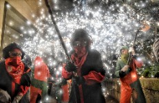 Correfoc infantil amb els Trons de l'Onyar