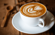 Café, llet i traç. Taller de latte art
