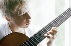 Lisa's song, by Lesley Thompson