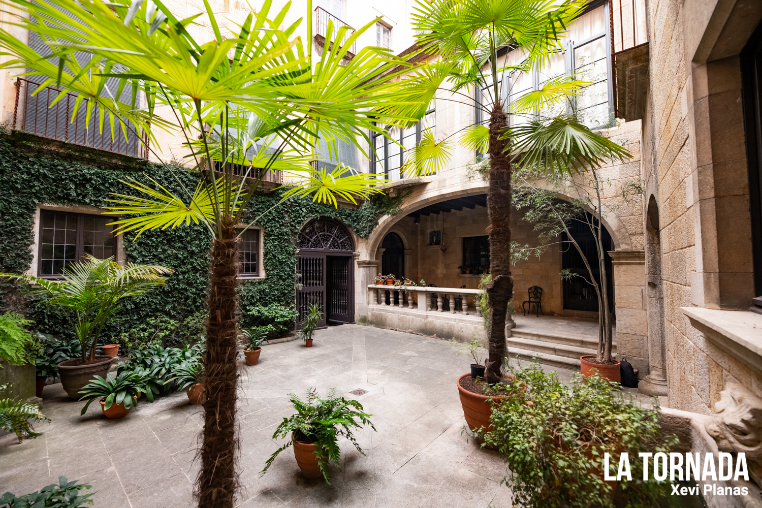 PALAU DE CARAMANY (Seu principal, dues pantalles i Networking) 7-12 novembre